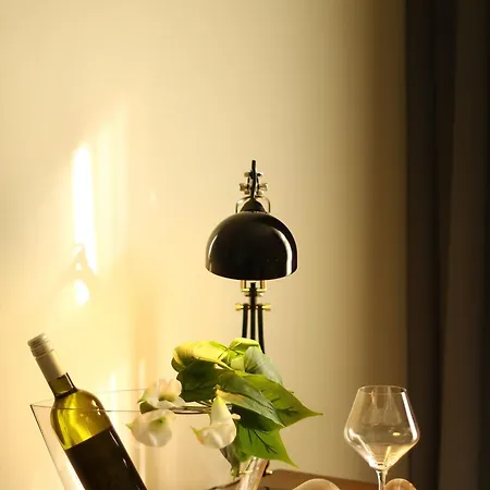 לינה וארוחת בוקר Prima Luxury 4*