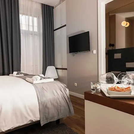 Prima Luxury 4* ספליט