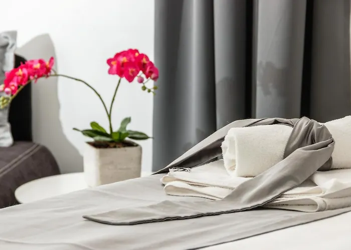 Prima Luxury فندق مبيت وإفطار