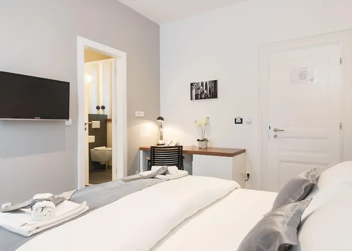 Prima Luxury سبليت