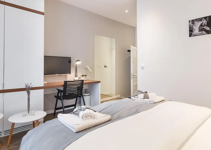 Nocleg ze śniadaniem Prima Luxury 4*