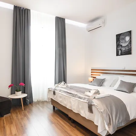 Bed and breakfast Prima Luxury 4*