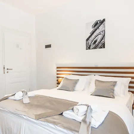Prima Luxury Bed & Breakfast 4*