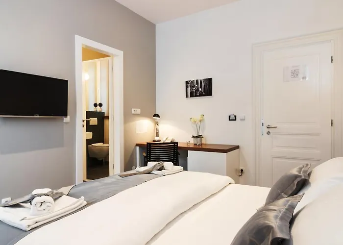 Prima Luxury Bed and Breakfast Σπλιτ