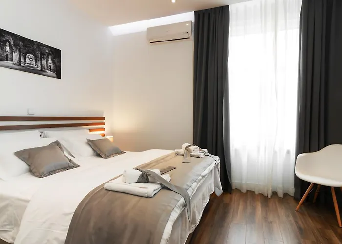 Prima Luxury Bed and Breakfast Σπλιτ