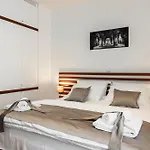 Prima Luxury Alojamento de Acomodação e Pequeno-almoço Split