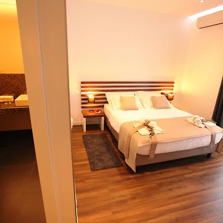 Prima Luxury Bed & Breakfast 4*